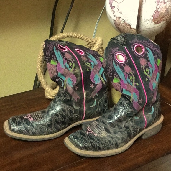 Ariat Shoes - Ariat shortie boots tattoos rodeo queen horse barn chores dancing cowboy cowgirl